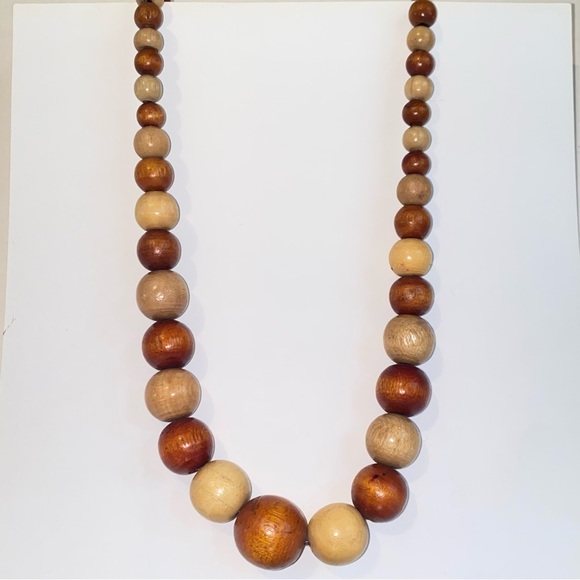 Vintage Natural Light & Dark Wood Graduated Chunky Bead 42" Necklace - Picture 6 of 9